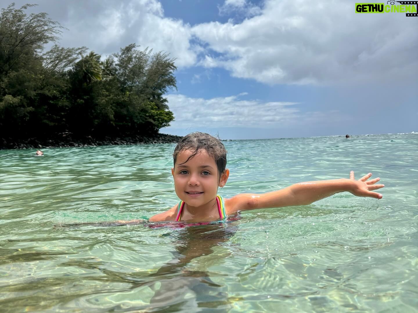Agnes Bruckner - 337 Likes - First summertime North Shore trip unlocked 🔓
Adventures with my babies is the best!
Swipe for pure magic! 👉🏽👉🏽👉🏽👉🏽👉🏽
#northshore #kauai #love #adventure #vitaminsea #agnesbruckner #mama #babies #letsgo #corememories