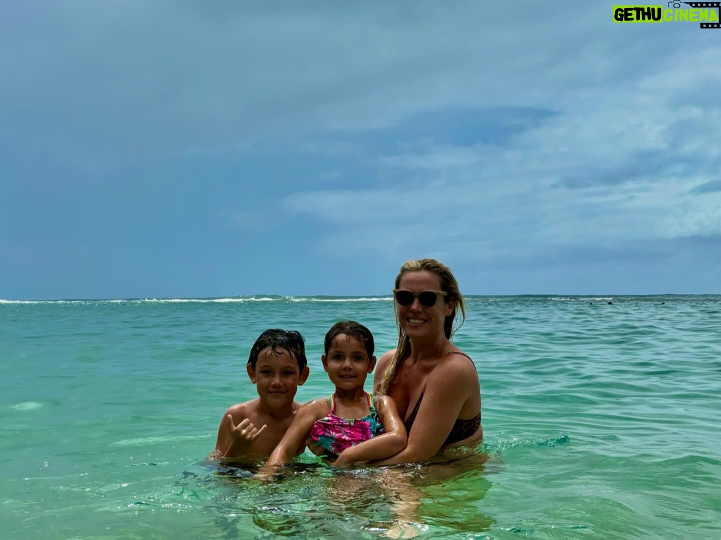 Agnes Bruckner - 337 Likes - First summertime North Shore trip unlocked 🔓
Adventures with my babies is the best!
Swipe for pure magic! 👉🏽👉🏽👉🏽👉🏽👉🏽
#northshore #kauai #love #adventure #vitaminsea #agnesbruckner #mama #babies #letsgo #corememories