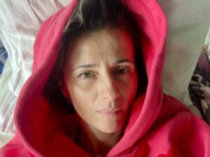 Agnieszka Grochowska Instagram - T U E S D A Y /  W A R S A W /  #wishyougoodday / #onedayleft /  #comingverysoon / #mothersday /  #movie / #netflix / #rakowicz / #wishmeluck