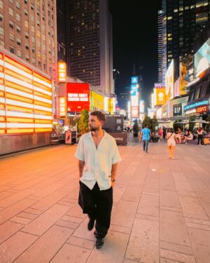 Agustín Sierra Instagram - New York fútbol cluu 🫡🩵🗽
