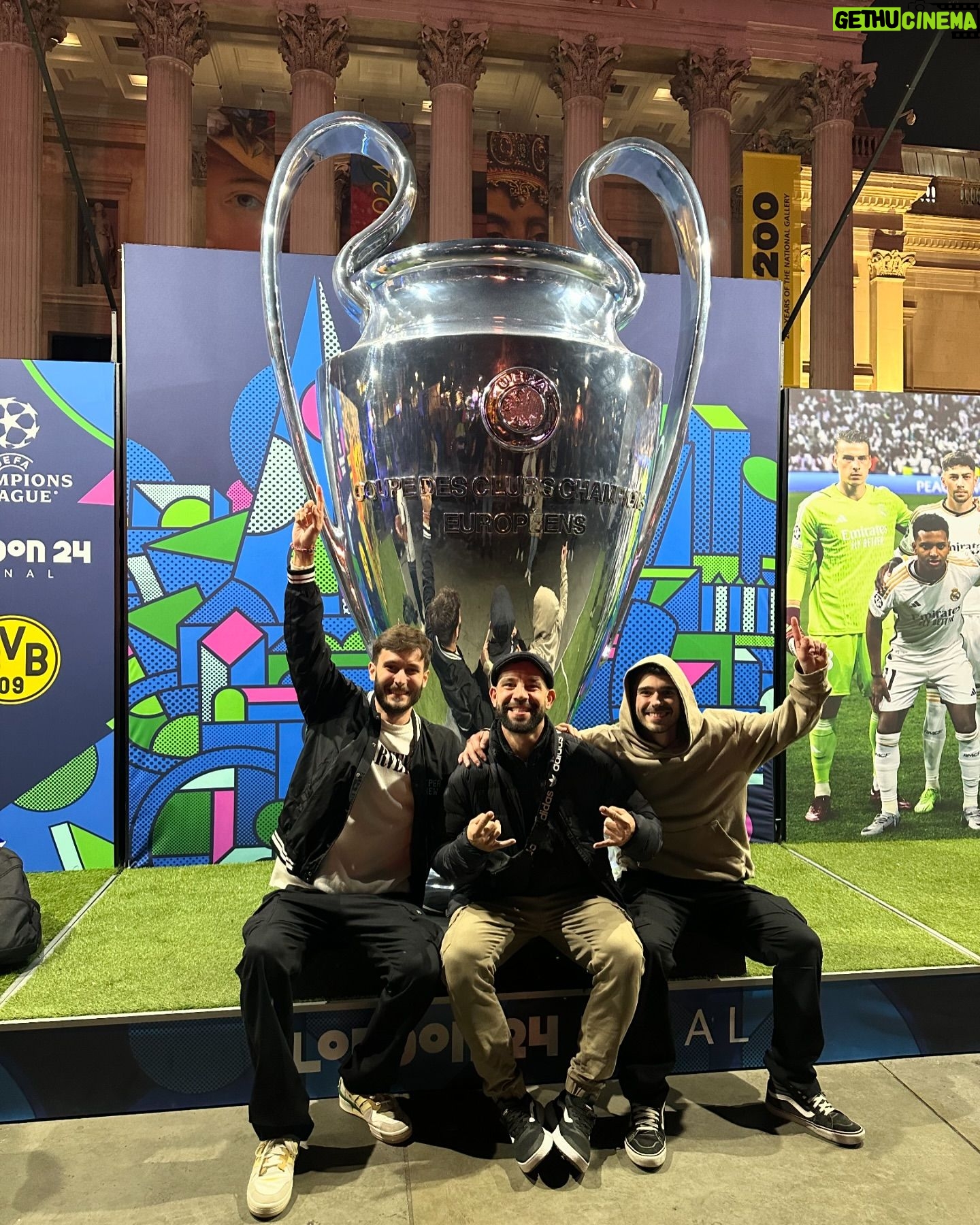 Agustín Sierra - 22.3K Likes - Turisteando por Londres Mabel 🤯💚