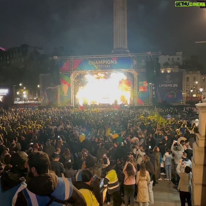 Agustín Sierra - 22.3K Likes - Turisteando por Londres Mabel 🤯💚