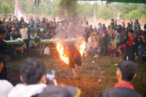 Ahmad Affandy Instagram - Kuda Lumping
Reog Ponorogo & Pencak Silat
Rabu 7 Februari 2024 
Desa Bintara Jalur 8

All IN PRABOWO
AKSI NYATA BUKAN UJUNG 8
#banyuasin #kreatifinovatif #bergerakbersama #achmadkhadafi #caleg2024 #gerindra #sumsel #prabowopresiden