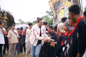 Ahmad Affandy Instagram - Kuda Lumping
Reog Ponorogo & Pencak Silat
Rabu 7 Februari 2024 
Desa Bintara Jalur 8

All IN PRABOWO
AKSI NYATA BUKAN UJUNG 8
#banyuasin #kreatifinovatif #bergerakbersama #achmadkhadafi #caleg2024 #gerindra #sumsel #prabowopresiden