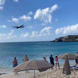 Ahmed Harroun Instagram - Unforgettable day in Saint-Marteen 😎