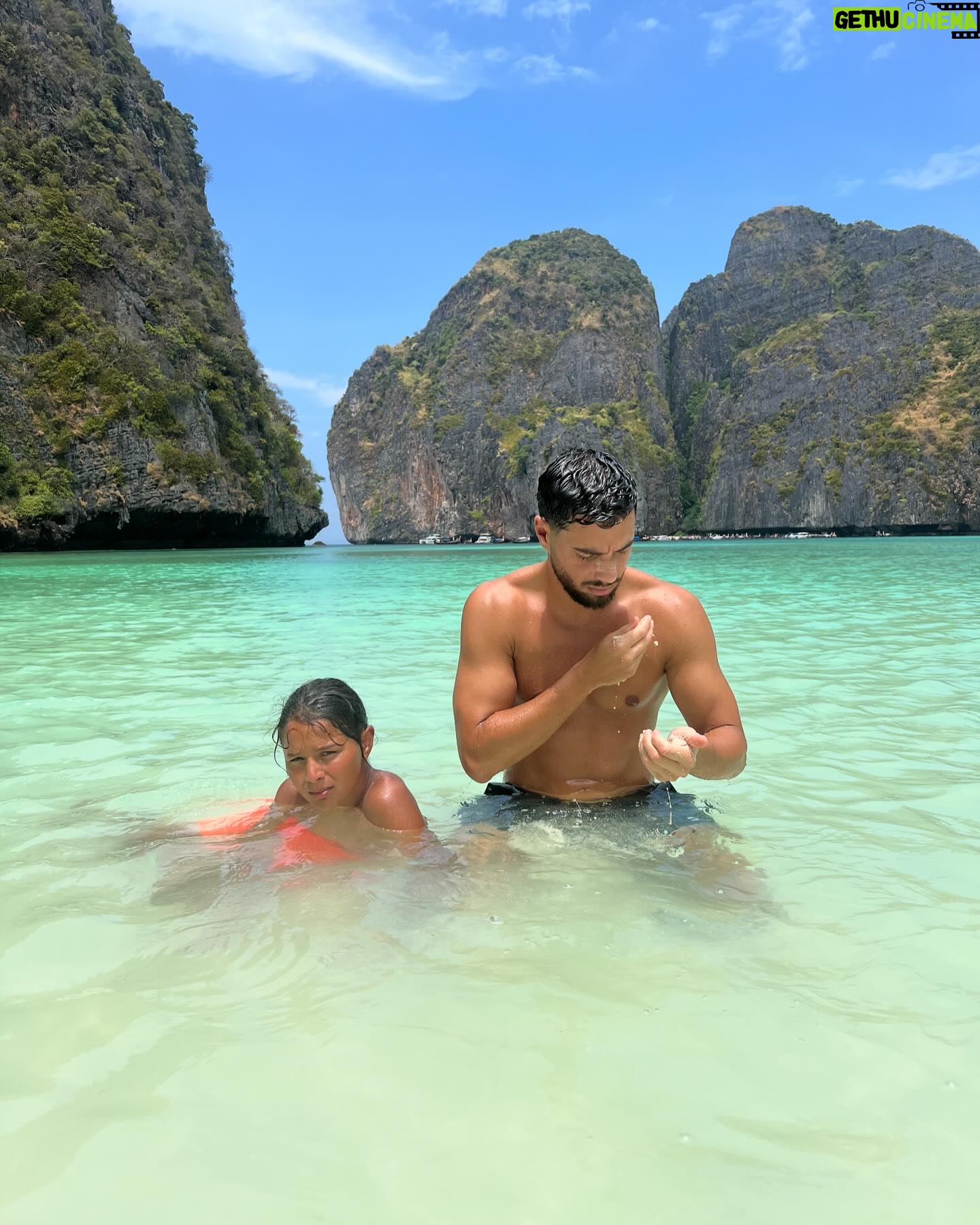 Ahmed Harroun - 38.8K Likes - Family 🇹🇭