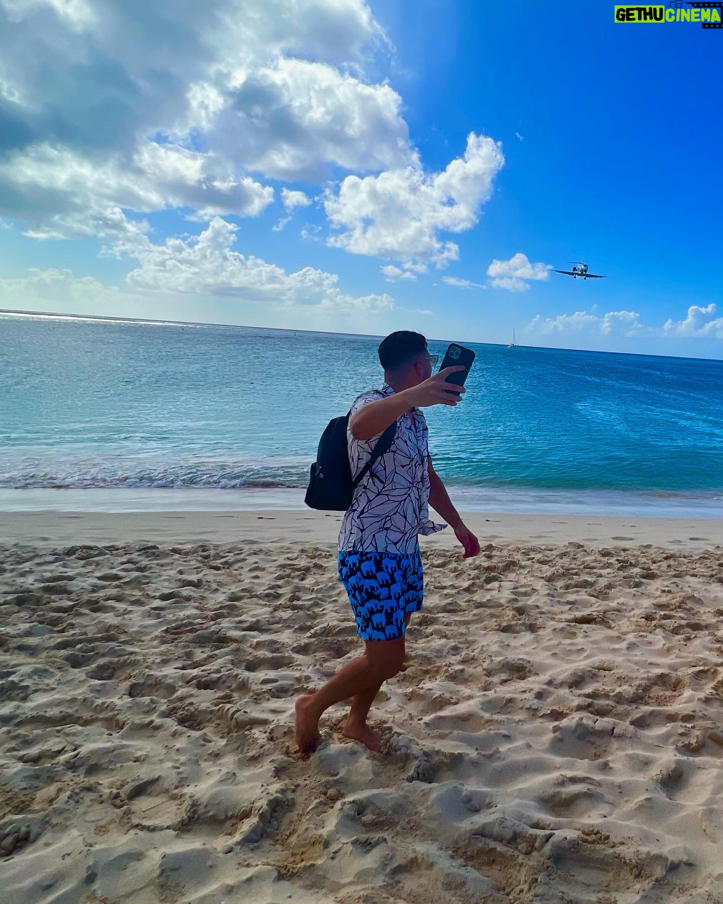 Ahmed Harroun - 12.5K Likes - Unforgettable day in Saint-Marteen 😎