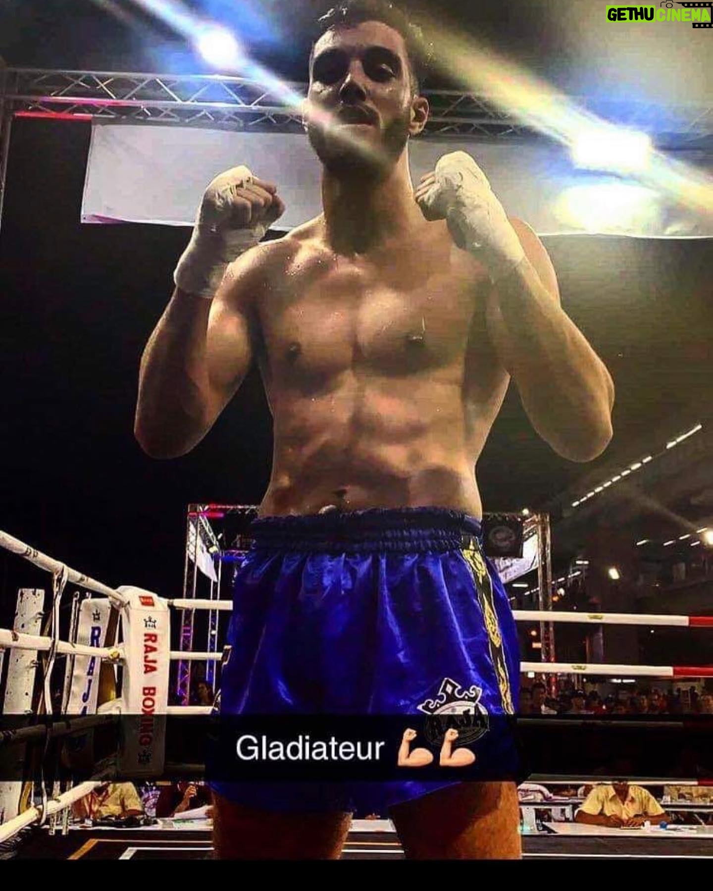 Ahmed Harroun - 20.9K Likes - Le guerrier affûte sa lame sans relâche mais ne la sort que pour une bonne raison 🇩🇿♓️
Bangkok Thaïlande 🇹🇭