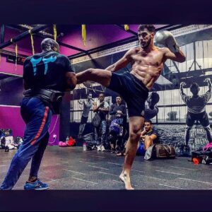 Ahmed Harroun Instagram - La vie c'est comme dans la boxe, en 4 mots : avance, encaisse, esquive et progresse. @le_leopard_du_zaire  #box #training #nopainnogain #motivation #dz #sport