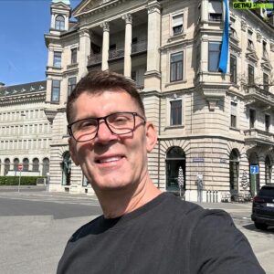 Ahmet Çevik Instagram - #zürih #zurih #switzerland