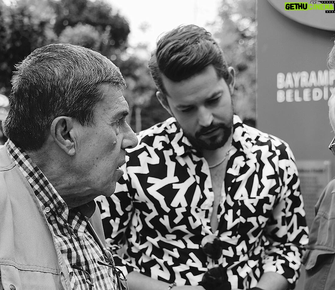 Ahmet Kayakesen - 5.6K Likes - Kıymet bilmeli, hayattayken hatırlamalı... Saygıyla #zihnigƶktay šš»