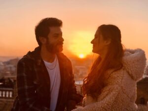 Ahmet Tansu Taşanlar Instagram - @oyaunustasi el ele, göz göze başladığımız bu hikayeyi yine el ele, göz göze bitiriyor olmak ne güzel kadınım... seni çok seviyorum ❤️

sevgili hercai ailesi bizleri ilk bölümden itibaren yalnız bırakmadığınız, destek olduğunuz için sonsuz teşekkürler.. 

ve iyi günde kötü günde desteğini esirgemeyen güzel dostlar.. beraber 62 bölüm bitirdik.. ama çok daha fazlasını paylaştık.. güzel hikayelerde tekrar buluşmak üzere... hoş kalın..
