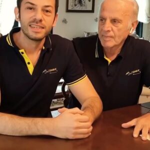 Ahmet Tansu Taşanlar Instagram - #Repost @hercaidizi with @make_repost
・・・
Evlatlarına yol gösteren, güven veren, koca bir dağ gibi arkalarında duran tüm babalarımızın, babalar günü kutlu olsun 💕
@nineteen0seven 
#Hercai