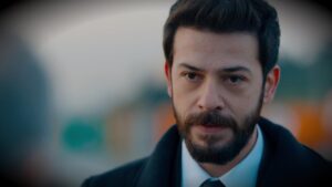 Ahmet Tansu Taşanlar Instagram - <•••>