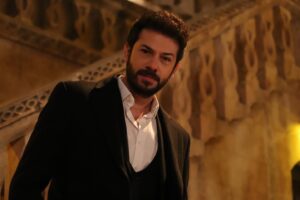 Ahmet Tansu Taşanlar Instagram - son fotoğrafını da çekip gitti @adm.merve ✌🏻😂 yolun açık ola hıçkırık kız
