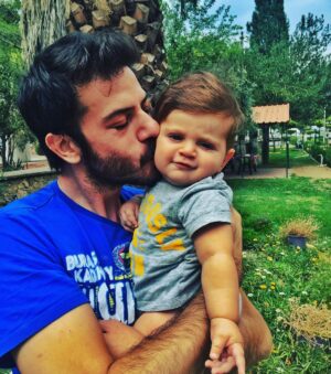 Ahmet Tansu Taşanlar Instagram - iyi bayramlar.. not: maşallah demeyi unutmayalım :)