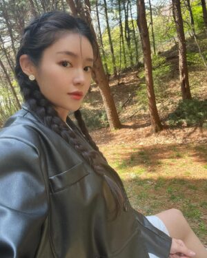 Ahn Chae-mi Instagram - 🏡💚🌳🌿