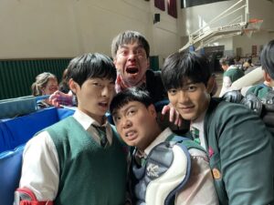 Ahn Seung-gyun Instagram - 같이가자..
#지금우리학교는 #allofusaredead 
#netflix