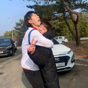 Ahn Seung-gyun Instagram - 귀남이의 계략. 악..
#지금우리학교는 #netflix #allofusaredead