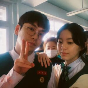 Ahn Seung-gyun Instagram - 온조 말 잘듣기
#지금우리학교는 #netflix #allofusaredead