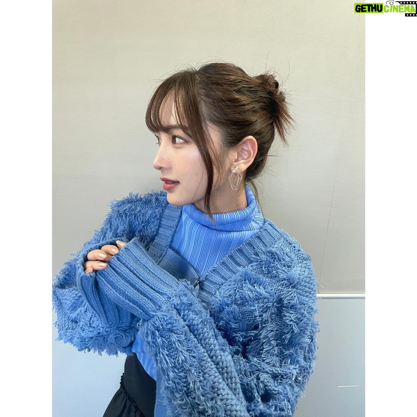 Ai Hayase - 1K Likes - ・
・
・
王様のブランチ衣装💙 ̖́-
タートルカットソー
@pleatspleaseisseymiyake
ニット
@yeccavecca
スカート
@jouetie_official