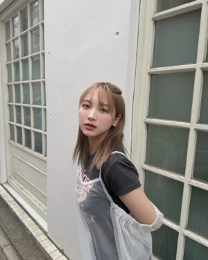 Ai Hayase Instagram - ･
･
･

1ヶ月終わるの早すぎ！！！！！
最近暑くなってきたからみんな体調気をつけてぇぇぇ

王様のブランチ 中継 衣装‎🤍

チュールワンピース @violettaofficial_jp 
トップス @shaggie_official 

･
･
･