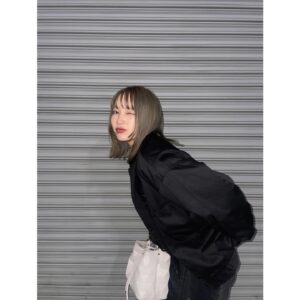 Ai Hayase Instagram - ･
･
･
冬っぽいカラーになりました ☺︎ ✌︎
みんな良いお年を〜
･
･
･