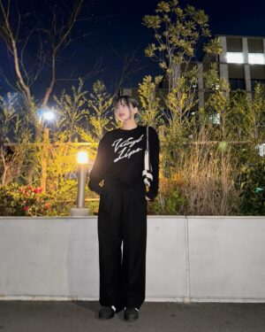 Ai Hayase Instagram - ･
･
･
ゆったり白黒な日🐼

外明るいうちに写真撮ろうと思うのに
毎回気づいたら暗くなってるのどうすればいいんだ
･
･
･
 #fyp