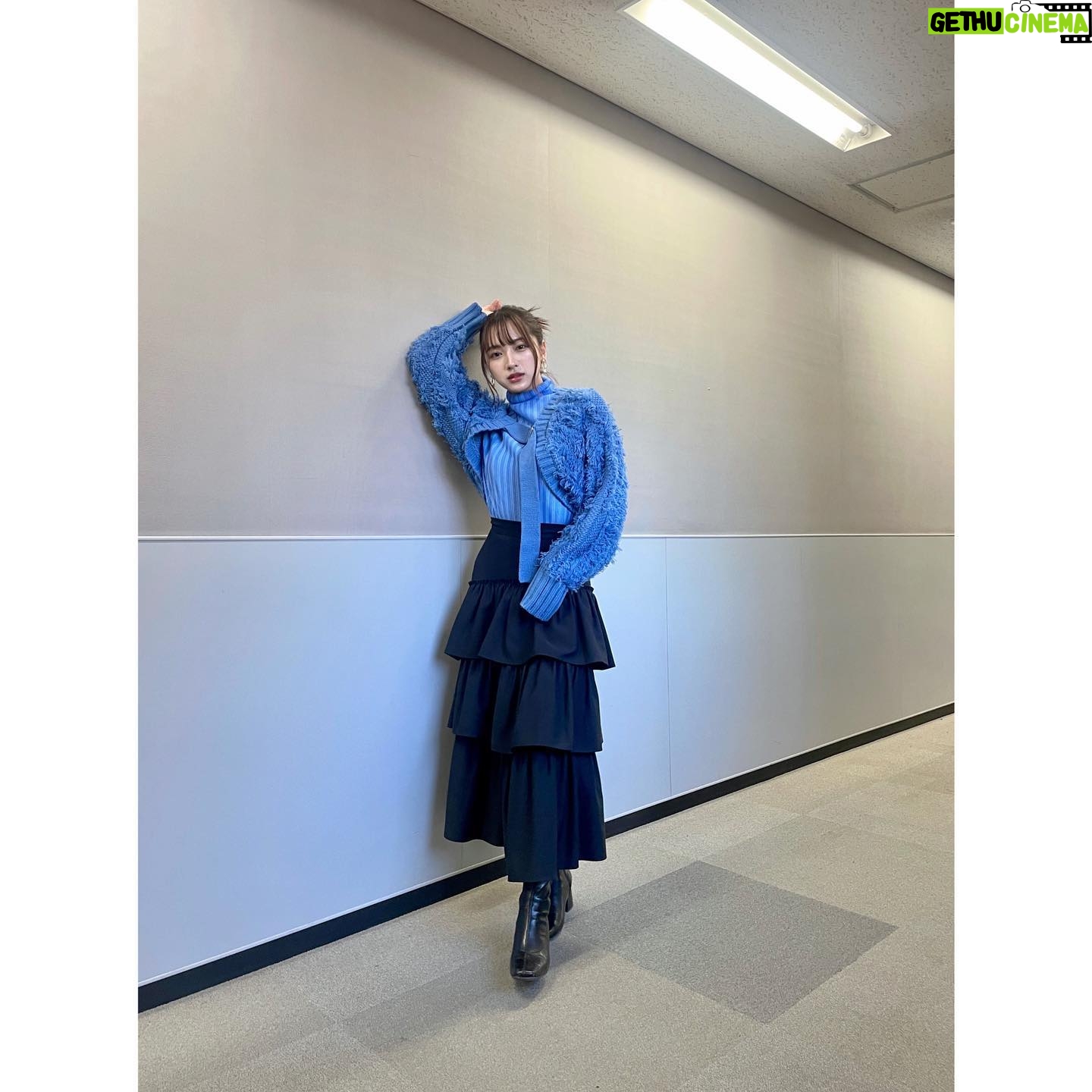 Ai Hayase - 1K Likes - ・
・
・
王様のブランチ衣装💙 ̖́-
タートルカットソー
@pleatspleaseisseymiyake
ニット
@yeccavecca
スカート
@jouetie_official