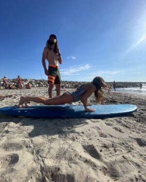 Aida Economu Instagram - floarea soarelui pe apă // efecte neașteptate 🌊