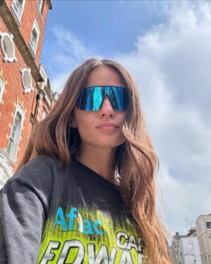 Aida Economu Instagram - un anotimp mai departe 🍰