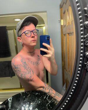 Aiden Zhane Instagram - Hi 👋 say it back