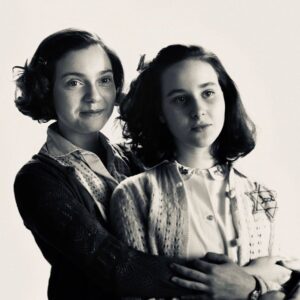 Aiko Beemsterboer Instagram - Even though production has been put on hold due to the corona virus, I am excited to announce that Josephine and I will be playing Hannah Goslar and Anne Frank in the upcoming film ‘Mijn Beste Vriendin Anne Frank’. I am grateful and excited to be given the opportunity to bring this heavy-hearted and important piece of history to the big screen with everyone involved. Stay tuned 🎬♡ #annefrank #hannahgoslar #mybestfriendannefrank