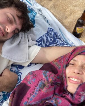 Ailín Salas Instagram - Con @enzo_codaro entre los cielos las vacas y los mares