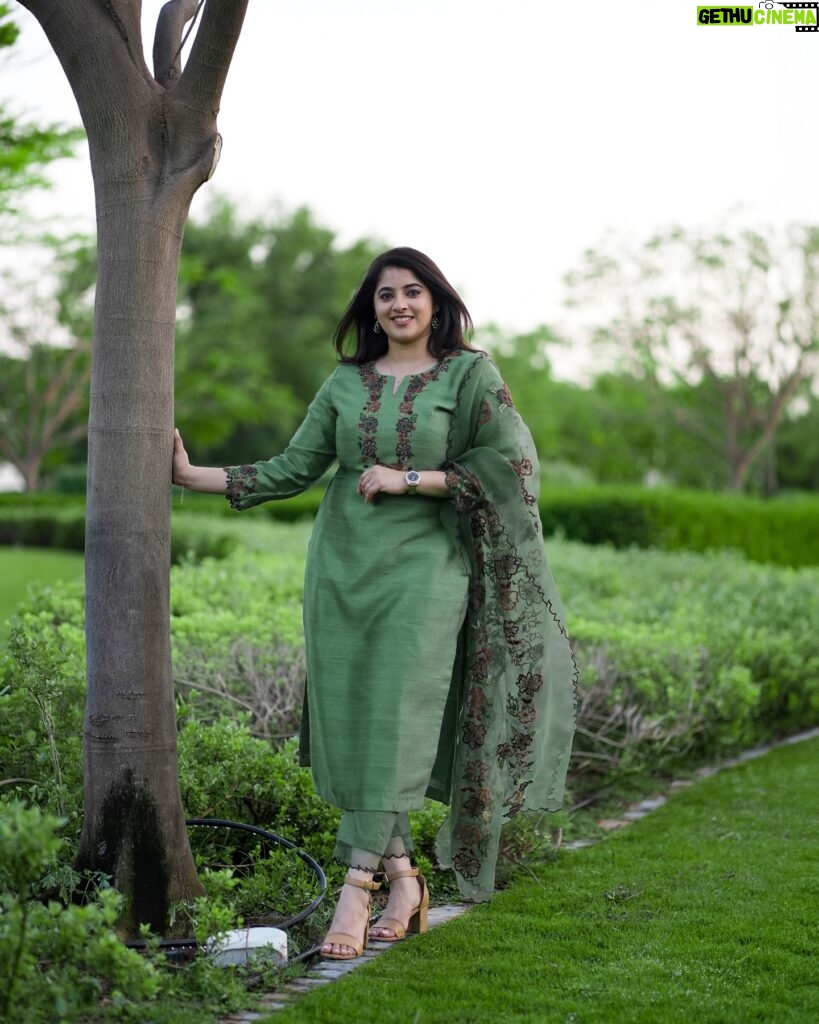 Aima Roshna Actress Aima Rosmy Sebastian HD Instagram Photos and Wallpapers June ...