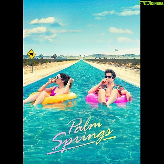 Aimi Satsukawa - 811 Likes - 🎥
#palmspringsmovie
#パームスプリングス
.
.
久々の映画。久々の映画館。
序盤から映画がはじまったーって感じがして心が楽しんでいました。
私がいま抱えていたモヤモヤをとっぱらってくれるかと思いきや、えらく心満たされた気分でした。とっぱらってくれたのではなく、そのまま肯定してくれたようでした。
同じ日を繰り返すことでみえてくる自分の気持ち。大切を素直に掴めたらいいよね。