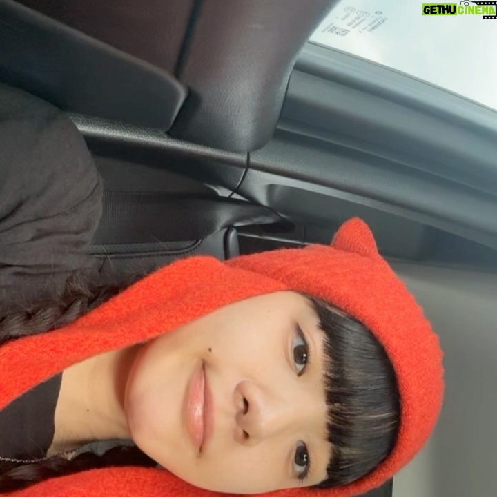 Aimyon - 190K Likes - 新曲、聴いてくれましたか🤹🏻♀️
恋する皆のまつ毛に雨が降りませんように。
はやくライブでも歌いたい!
そして、むちゃくそ暑い毎日ですが、
どうにかぶっ倒れないようにね。
ラブ・コール2は半分が終わりました。
楽しすぎて なんかずっと二日酔いみたいな感じです。
ステージから見える皆の表情にも酒にも酔ってます
対バン相手にも酔いしれてます。
泥酔ツアー!!!!!うれし
大阪🐙 東京🗼 もよろしくね、楽しみっっっ。
p.s 飛行機の中から見えた富士山カヌレ