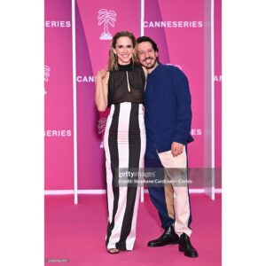 Aina Clotet Instagram - Merci beaucoup @canneseries 🩷 

Such a dream ⭐️ to present THIS IS NOT SWEDEN in the official competition. 

Quina il.lusió cel.lebrar-ho amb tot l’equip i el recolzament de tothom qui l’ha fet possible. Infinites gràcies.

Qué ilusión celebrarlo con todo el equipo y el apoyo de todos los que lo han hecho posible. Infinitas gracias.

Y gracias a mis maravillosas estilistas @rattfenech @retail_bcn_i_mes y Anna Fresquet 

🖤🤍@menchentomas @majoraljewelry