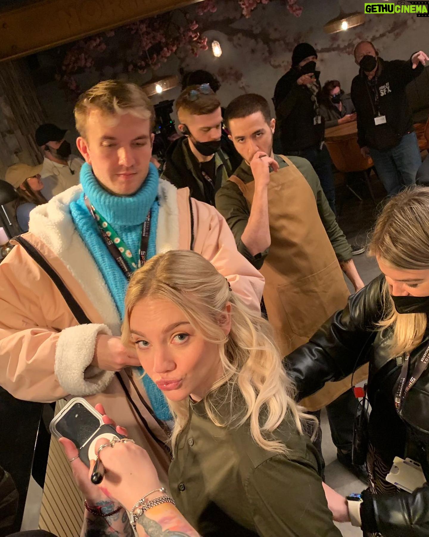 Áine Rose Daly - 0.9K Likes - time for another BTS dump now that ep 2 and 3 have aired!!!
Major shoutout to @waltersgraham and @stephenjmc_ for their work on ep 2 just beautiful beautiful stuff 🌻
Aaaand another major shoutout to @mounia.akl @hannahtraylen and @dalarkai for a wonderful ep 3 you all amaze me ✨
see u next week for the finale 🥸
@boilingpointofficial @bbciplayer