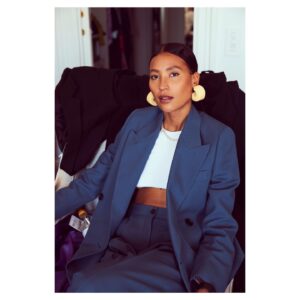Aino Jawo Instagram - 💙💙💙 stylist @nadiakandil  make up @josefinazarmen 📸 @yoyelapogian