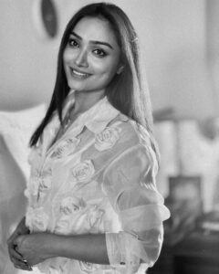 Actress Aishwarya Devan HD Photos and Wallpapers May 2024