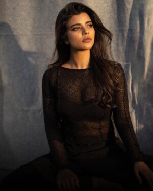 Aishwarya Rajesh Instagram - Wearing black is a way of life. 

Photography @thestoryteller_india 
Styled @navaa_rajkumar 
Makeup @ananthmakeup