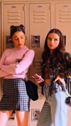 Aitana Rinab Perez Instagram - Never Have I Ever season 3 premieres in 1 week guys! Don’t worry we brought all our attitude with us😉