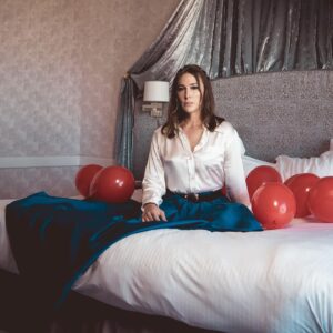 Aitch Alberto Instagram - some more from my time with @studio_vigerie in @deauvilleus 🎈
merci beaucoup. 

hair: @jordanlaffargue @johnnollet 
makeup: @chanel.beauty 
blouse: @rebeccakingcrews 
skirt: @carolinaherrera 
thank you @poletteey for helping me put this together!