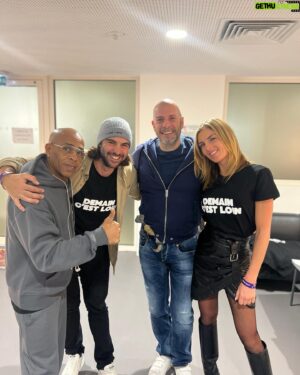 Akhenaton Instagram - February in 10 photos

1/ Aller voir les fratellooooos @iam.officiel @akhenatoniam @shurikn_iam en tournée 
2/ Ce soir on vous mets le feeuuuu ! 🔥 
3/ Reprendre le chemin des sentiers 
4/ Faire face ensemble aux épreuves de la vie 🫶
5/ Chemise 👔 party 
6/ Repos numéro 657
7/ 658
8/ Pas repos / reco @gravelmanfr sur mes terres originelles 
9/ Roubaix - Lille - Flanders @gravelmanfr 
10/ Regarder vers l’avenir