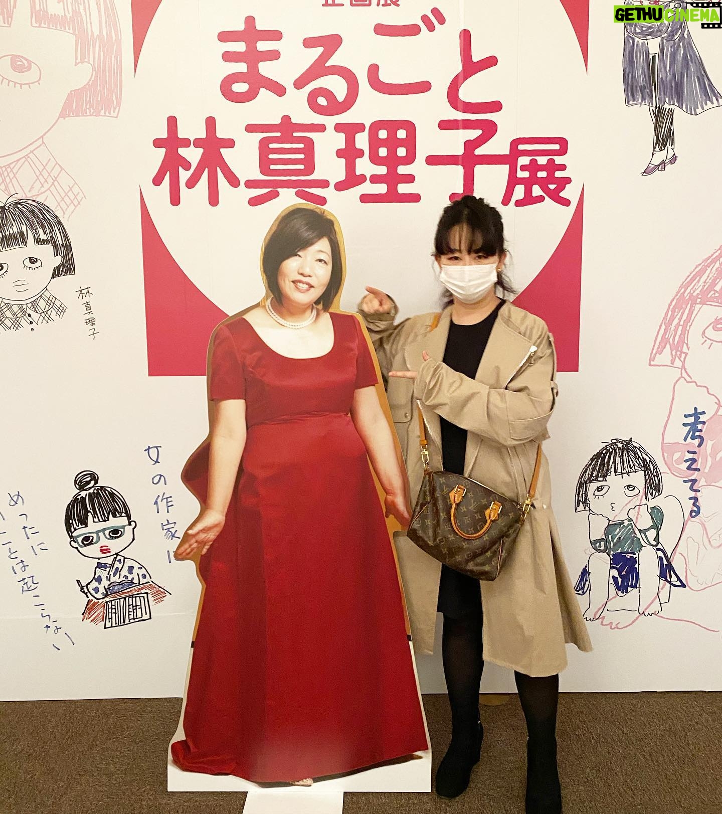 Akiko Higashimura - 1.7K Likes - まるごと林真理子展行ってきました!写真がたくさんで見応えありました!
#東村アキコ #higashimuraakiko #海月姫 #東京タラレバ娘 #かくかくしかじか #ママはテンパリスト #美食探偵明智五郎 #雪花の虎 #着物#偽装不倫#中島ハルコ