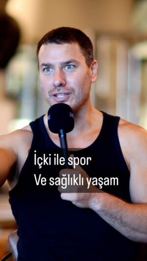 Akın Saatçi Instagram - İçki ile kilo verme, spor ve sağlık olur mu⁉️ siz neler yapıyorsunuz ❓ içki olmalı mı? Olmamalı mı❓videonun tamamı için profildeki linkten youtube sayfama gidebilirsiniz?
#içki #alkol #spor #sağlık #sağlıklıbeslenme #sağlıklıyaşam