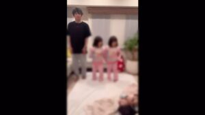 Akira Ishida Instagram - マラソン走った後、家で永遠ゾンビダンス踊らされた。

#石田たち
#三姉妹
 #ゾンビダンス