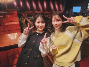 Ako Nagao Instagram - .
ゲーム「ペルソナ3 リロード」
プレスカンファレンスにて司会を務めました。
そしてめざまし取材のために来ていた唯ちゃんに会いました😻
久しぶりに会えて(12月にも会いましたが)嬉しかったので、インタビュー前の唯ちゃんについつい話しかけてしまい、仕事の邪魔しちゃいました。同期に会うと話し過ぎてしまいますね...唯ちゃんごめんね🙇‍♀️

志尊淳さん川口春奈さんが登場したイベントの様子や唯ちゃんのインタビューは明日のめざましテレビで見られますよー。

#ペルソナ3リロード