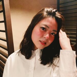 Ako Nagao Instagram - .
今夜24時55分から放送
「テレビ特区」内「曲解ミュージック・アワー」
に杉原アナと出演します。誰もが知るあの名曲をあえて曲解するとどうなるのかを再現しています。杉原千尋の迫真の演技にご注目ください！
※二人ともノンアルコールです
#テレビ特区
#関東ローカルでごめんなさい